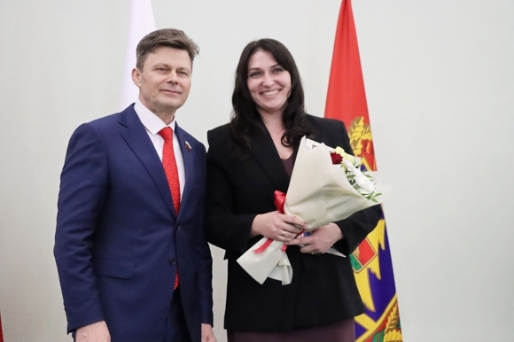 SIa2bpedIPbz0xe5GrF6XU4eoLhOAO2SXWLZDMYib9cExbag8LyWdd5XXEZjwkJxW8V40pcL50JNX2_F68YZ6sZe